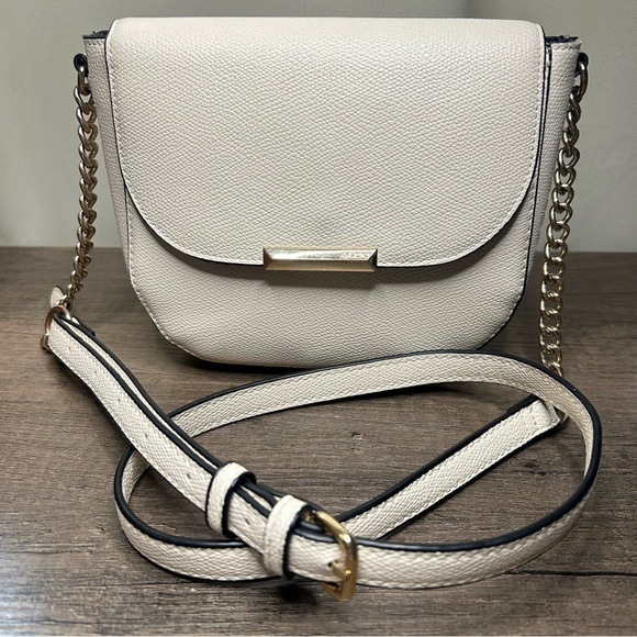 Aldo Cream Crossbody Bag with Gold Chain - Picture 1 of 9